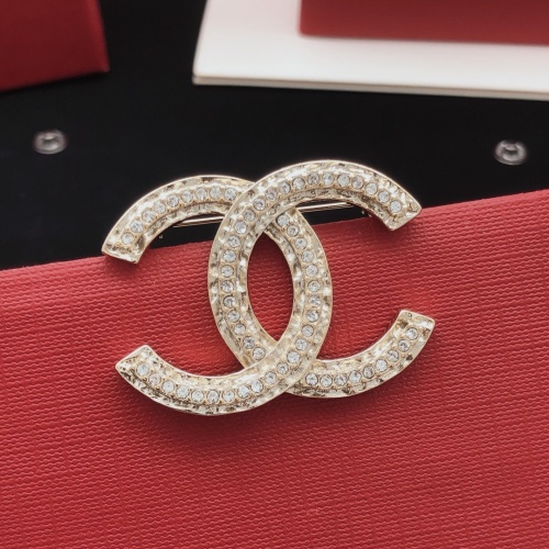 Cheap Chanel Brooches For Women #1261867 Replica Wholesale [$29.00 USD] [ITEM#1261867] on Replica Chanel Brooches