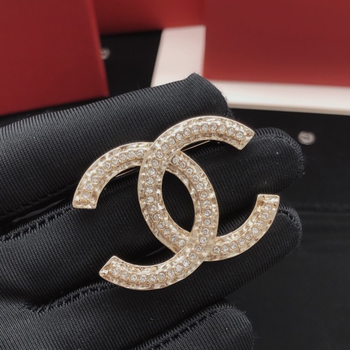 Cheap Chanel Brooches For Women #1261867 Replica Wholesale [$29.00 USD] [ITEM#1261867] on Replica Chanel Brooches