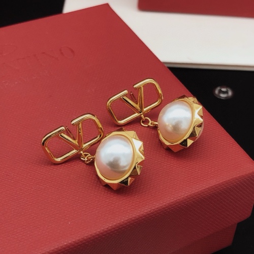 Cheap Valentino Earrings For Women #1261871 Replica Wholesale [$29.00 USD] [ITEM#1261871] on Replica Valentino Earrings