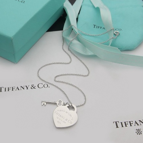 Cheap Tiffany Necklaces #1262352 Replica Wholesale [$25.00 USD] [ITEM#1262352] on Replica Tiffany Necklaces