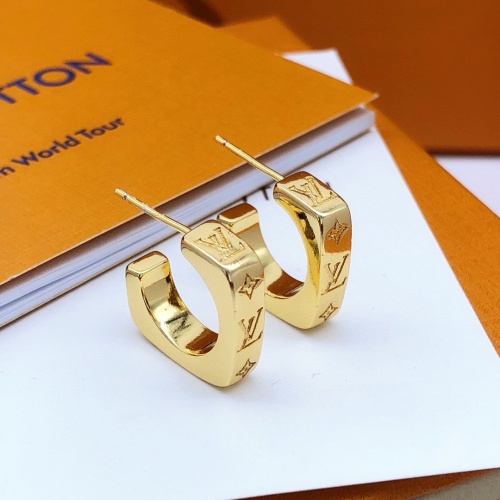 Cheap Louis Vuitton Earrings For Women #1262507 Replica Wholesale [$27.00 USD] [ITEM#1262507] on Replica Louis Vuitton Earrings