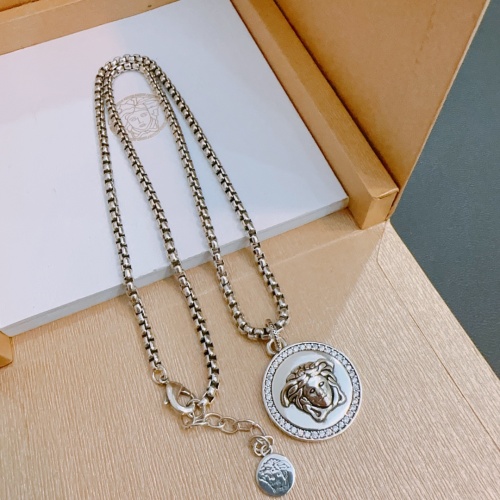 Cheap Versace Necklaces #1262676 Replica Wholesale [$42.00 USD] [ITEM#1262676] on Replica Versace Necklaces