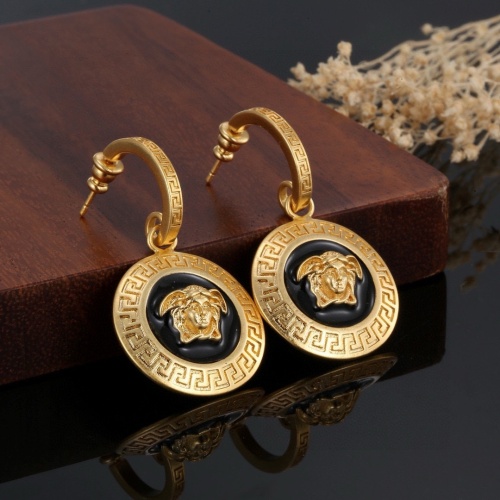 Cheap Versace Earrings For Women #1262710 Replica Wholesale [$29.00 USD] [ITEM#1262710] on Replica Versace Earrings