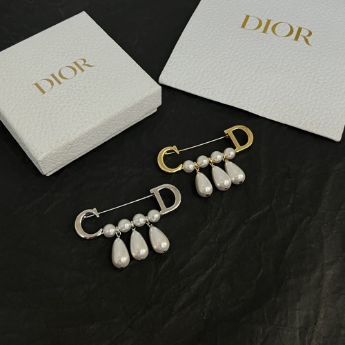 Cheap Christian Dior Brooches #1262792 Replica Wholesale [$38.00 USD] [ITEM#1262792] on Replica Christian Dior Brooches