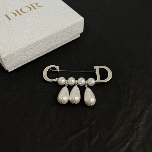 Cheap Christian Dior Brooches #1262792 Replica Wholesale [$38.00 USD] [ITEM#1262792] on Replica Christian Dior Brooches