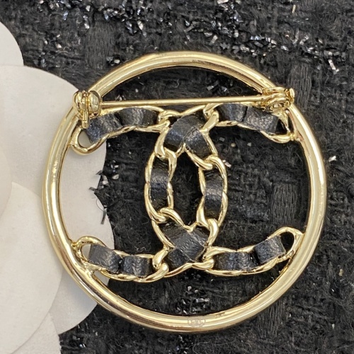 Cheap Chanel Brooches For Women #1262981 Replica Wholesale [$32.00 USD] [ITEM#1262981] on Replica Chanel Brooches