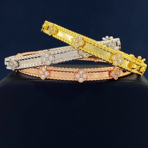 Cheap Van Cleef &amp; Arpels Bracelets #1263013 Replica Wholesale [$32.00 USD] [ITEM#1263013] on Replica Van Cleef &amp; Arpels Bracelets