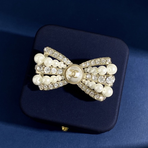 Cheap Chanel Brooches For Women #1263239 Replica Wholesale [$36.00 USD] [ITEM#1263239] on Replica Chanel Brooches