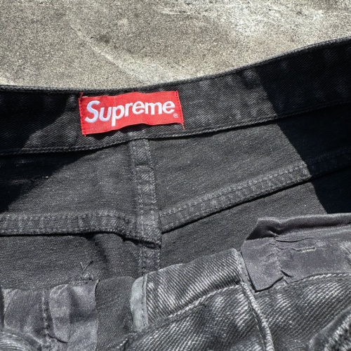 Cheap Supreme Jeans For Men #1264732 Replica Wholesale [$52.00 USD] [ITEM#1264732] on Replica Supreme Jeans