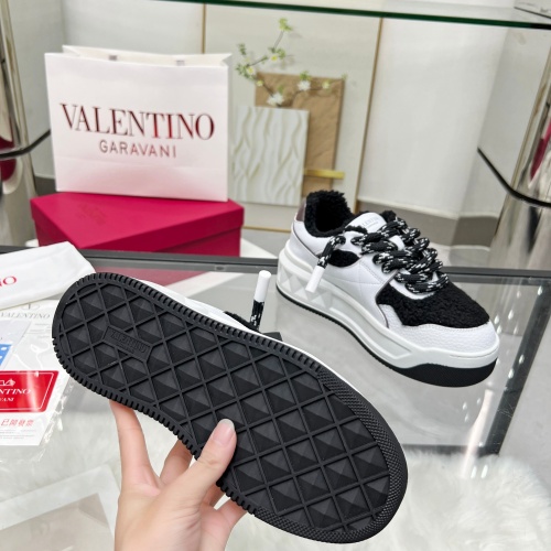 Cheap Valentino Casual Shoes For Women #1266224 Replica Wholesale [$112.00 USD] [ITEM#1266224] on Replica Valentino Casual Shoes