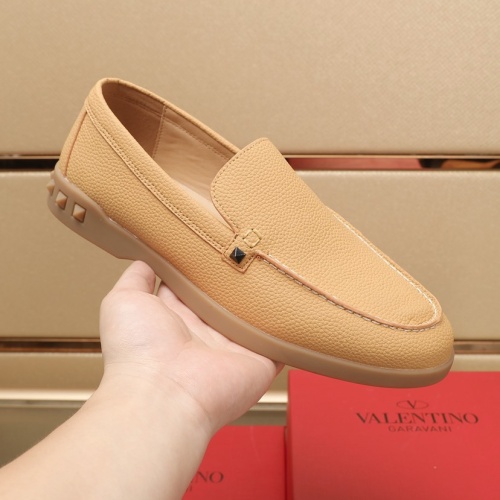 Cheap Valentino Leather Shoes For Men #1266256 Replica Wholesale [$96.00 USD] [ITEM#1266256] on Replica Valentino Leather Shoes