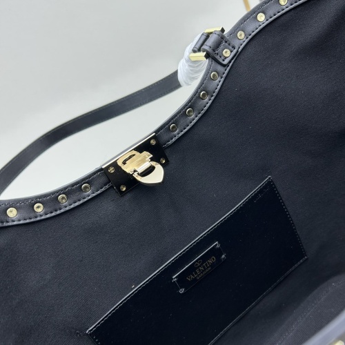 Cheap Valentino AAA Quality Shoulder Bags For Women #1266931 Replica Wholesale [$102.00 USD] [ITEM#1266931] on Replica Valentino AAA Quality Shoulder Bags