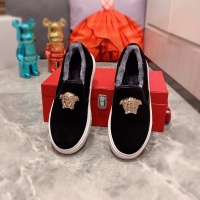 Cheap Versace Casual Shoes For Men #1257663 Replica Wholesale [$64.00 USD] [ITEM#1257663] on Replica Versace Casual Shoes