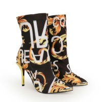 Cheap Versace Boots For Women #1257778 Replica Wholesale [$96.00 USD] [ITEM#1257778] on Replica Versace Boots