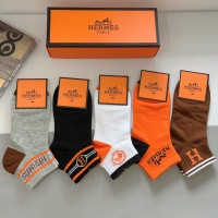 Cheap Hermes Socks #1261217 Replica Wholesale [$25.00 USD] [ITEM#1261217] on Replica Hermes Socks