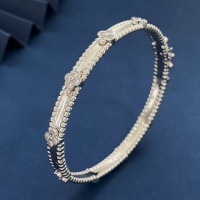 Cheap Van Cleef &amp; Arpels Bracelets #1263012 Replica Wholesale [$32.00 USD] [ITEM#1263012] on Replica Van Cleef &amp; Arpels Bracelets