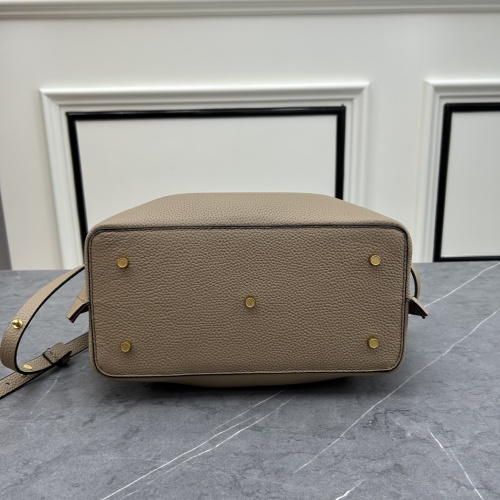 Cheap Valentino AAA Quality Handbags For Women #1267209 Replica Wholesale [$102.00 USD] [ITEM#1267209] on Replica Valentino AAA Quality Handbags