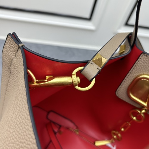 Cheap Valentino AAA Quality Handbags For Women #1267210 Replica Wholesale [$112.00 USD] [ITEM#1267210] on Replica Valentino AAA Quality Handbags