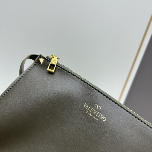 Cheap Valentino AAA Quality Handbags For Women #1267237 Replica Wholesale [$118.00 USD] [ITEM#1267237] on Replica Valentino AAA Quality Handbags