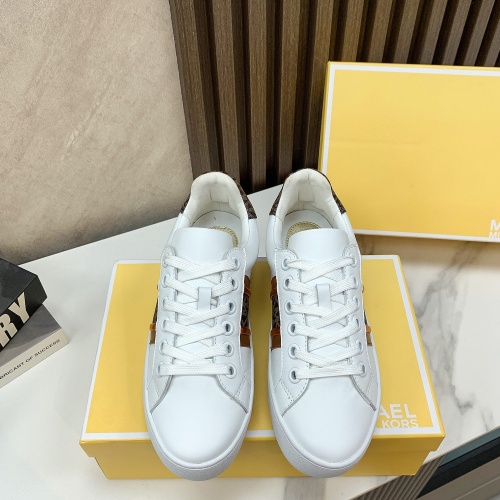 Cheap Michael Kors Casual Shoes For Women #1267283 Replica Wholesale [$85.00 USD] [ITEM#1267283] on Replica Michael Kors Casual Shoes