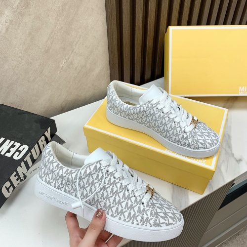 Cheap Michael Kors Casual Shoes For Women #1267285 Replica Wholesale [$80.00 USD] [ITEM#1267285] on Replica Michael Kors Casual Shoes