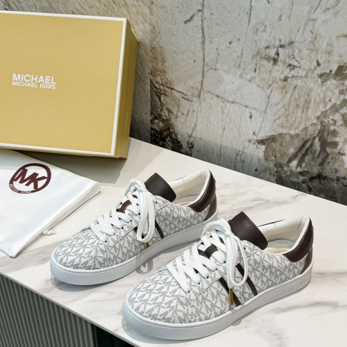 Cheap Michael Kors Casual Shoes For Women #1267291 Replica Wholesale [$82.00 USD] [ITEM#1267291] on Replica Michael Kors Casual Shoes