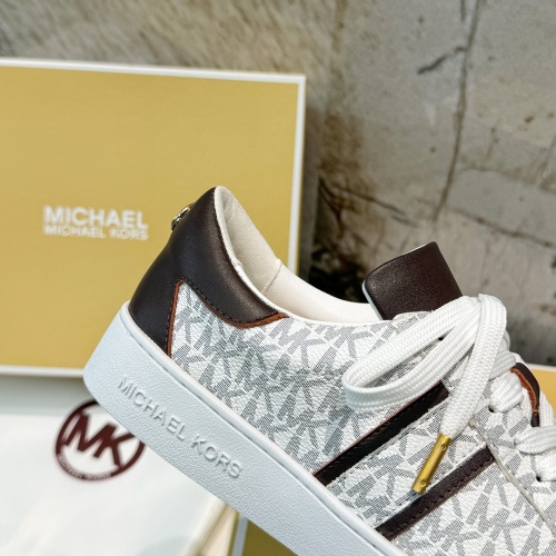 Cheap Michael Kors Casual Shoes For Women #1267291 Replica Wholesale [$82.00 USD] [ITEM#1267291] on Replica Michael Kors Casual Shoes