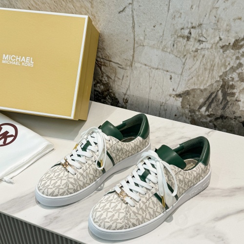 Cheap Michael Kors Casual Shoes For Women #1267292 Replica Wholesale [$82.00 USD] [ITEM#1267292] on Replica Michael Kors Casual Shoes