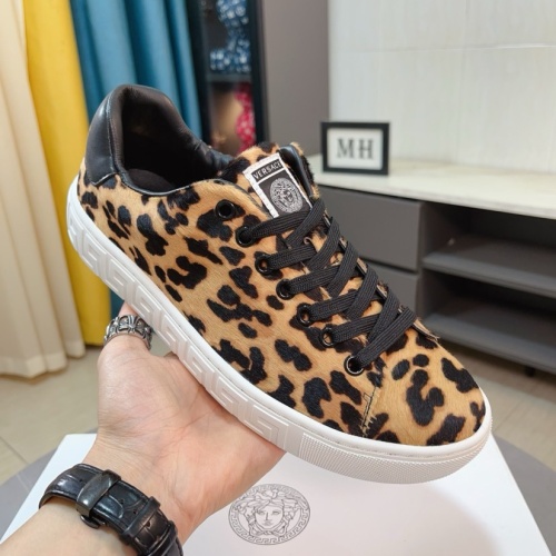 Cheap Versace Casual Shoes For Men #1267296 Replica Wholesale [$88.00 USD] [ITEM#1267296] on Replica Versace Casual Shoes