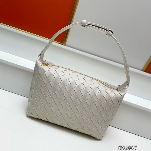 Cheap Bottega Veneta BV AAA Quality Handbags For Women #1267632 Replica Wholesale [$96.00 USD] [ITEM#1267632] on Replica Bottega Veneta BV AAA Handbags