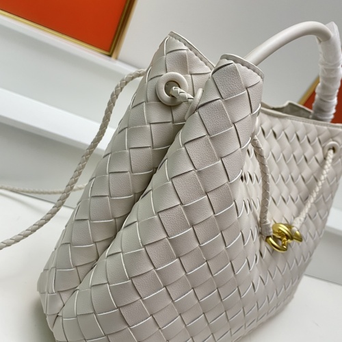 Cheap Bottega Veneta BV AAA Quality Handbags For Women #1267664 Replica Wholesale [$102.00 USD] [ITEM#1267664] on Replica Bottega Veneta BV AAA Handbags