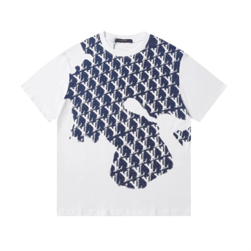 Cheap Louis Vuitton LV T-Shirts Short Sleeved For Unisex #1268382 Replica Wholesale [$32.00 USD] [ITEM#1268382] on Replica 