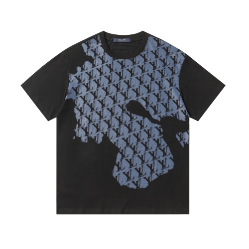 Cheap Louis Vuitton LV T-Shirts Short Sleeved For Unisex #1268383 Replica Wholesale [$32.00 USD] [ITEM#1268383] on Replica 