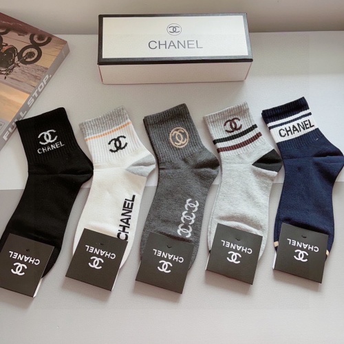 Cheap Chanel Socks #1269556 Replica Wholesale [$27.00 USD] [ITEM#1269556] on Replica Chanel Socks