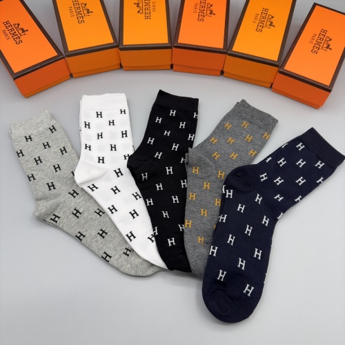 Cheap Hermes Socks #1269619 Replica Wholesale [$29.00 USD] [ITEM#1269619] on Replica 