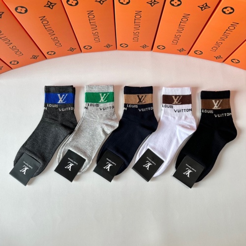 Cheap Louis Vuitton LV Socks #1269624 Replica Wholesale [$25.00 USD] [ITEM#1269624] on Replica Louis Vuitton LV Socks