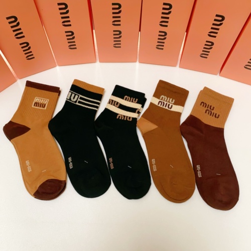 Cheap MIU MIU Socks #1269650 Replica Wholesale [$25.00 USD] [ITEM#1269650] on Replica MIU MIU Socks