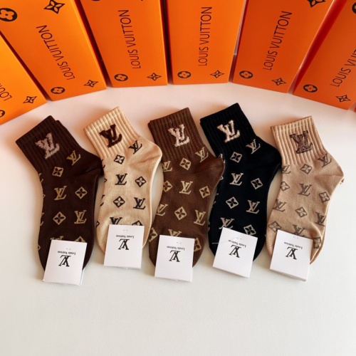 Cheap Louis Vuitton LV Socks #1269652 Replica Wholesale [$25.00 USD] [ITEM#1269652] on Replica Louis Vuitton LV Socks