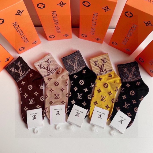 Cheap Louis Vuitton LV Socks #1269655 Replica Wholesale [$25.00 USD] [ITEM#1269655] on Replica Louis Vuitton LV Socks