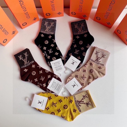 Cheap Louis Vuitton LV Socks #1269655 Replica Wholesale [$25.00 USD] [ITEM#1269655] on Replica Louis Vuitton LV Socks