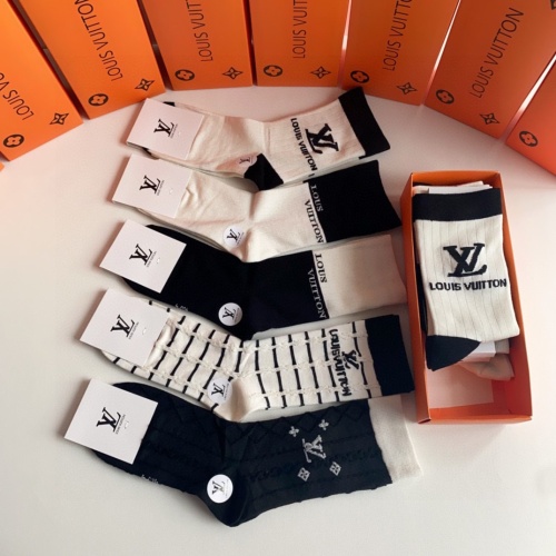 Cheap Louis Vuitton LV Socks #1269657 Replica Wholesale [$29.00 USD] [ITEM#1269657] on Replica 