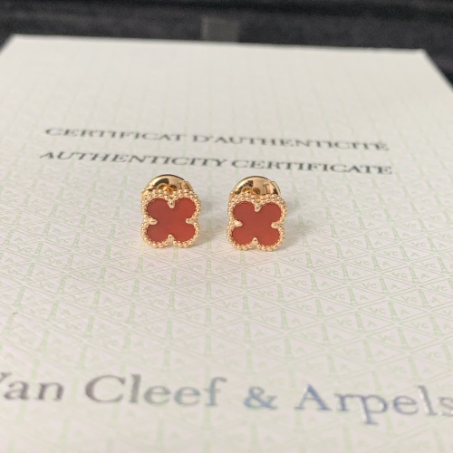 Cheap Van Cleef &amp; Arpels Earrings For Women #1269987 Replica Wholesale [$45.00 USD] [ITEM#1269987] on Replica Van Cleef &amp; Arpels Earrings