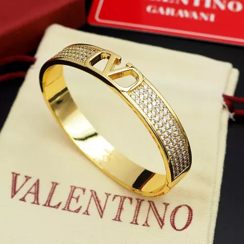 Cheap Valentino Bracelets #1270499 Replica Wholesale [$32.00 USD] [ITEM#1270499] on Replica Valentino Bracelets