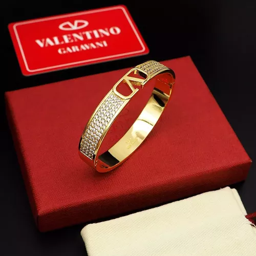 Cheap Valentino Bracelets #1270499 Replica Wholesale [$32.00 USD] [ITEM#1270499] on Replica Valentino Bracelets