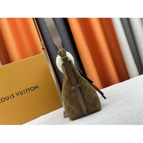 Cheap Louis Vuitton AAA Quality Shoulder Bags For Women #1270511 Replica Wholesale [$76.00 USD] [ITEM#1270511] on Replica Louis Vuitton AAA Quality Shoulder Bags