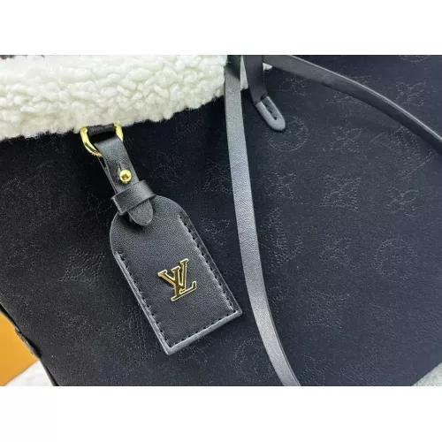 Cheap Louis Vuitton AAA Quality Shoulder Bags For Women #1270512 Replica Wholesale [$76.00 USD] [ITEM#1270512] on Replica Louis Vuitton AAA Quality Shoulder Bags