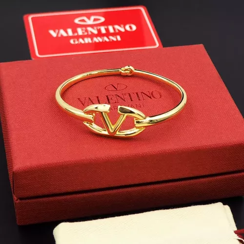 Cheap Valentino Bracelets #1270514 Replica Wholesale [$27.00 USD] [ITEM#1270514] on Replica Valentino Bracelets