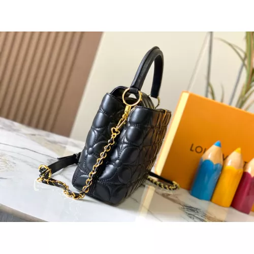 Cheap Louis Vuitton AAA Quality Messenger Bags For Women #1270562 Replica Wholesale [$92.00 USD] [ITEM#1270562] on Replica Louis Vuitton AAA Quality Messenger Bags