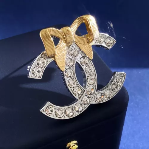 Cheap Chanel Brooches For Women #1270577 Replica Wholesale [$32.00 USD] [ITEM#1270577] on Replica Chanel Brooches