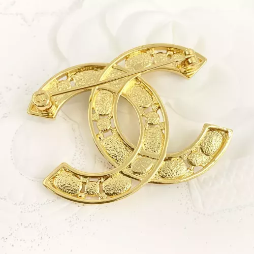 Cheap Chanel Brooches For Women #1270786 Replica Wholesale [$38.00 USD] [ITEM#1270786] on Replica 